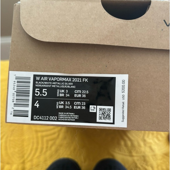 NIKE AIR VAPORMAX 2021 - Picture 6 of 6